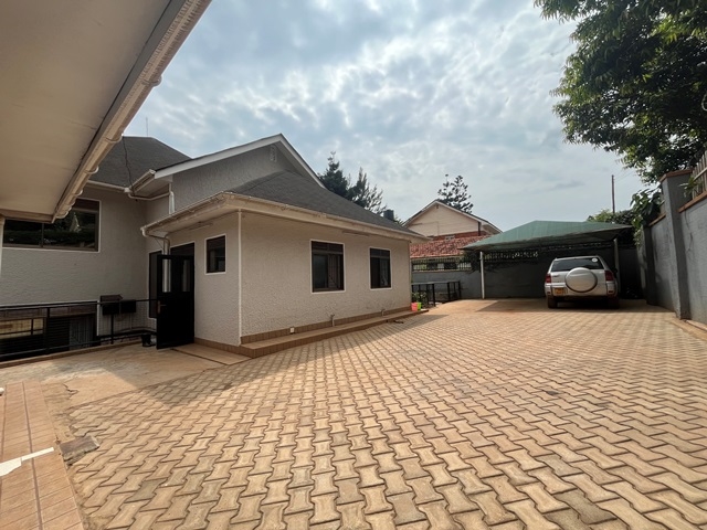 Storeyed house for rent in Naguru Kampala