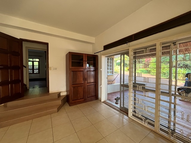 Storeyed house for rent in Mbuya Kampala