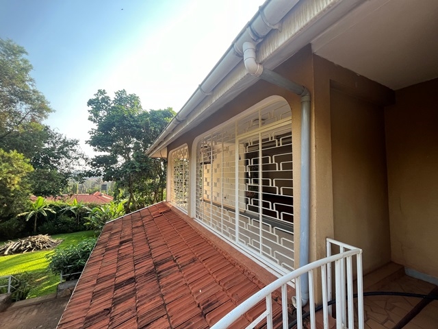 Storeyed house for rent in Mbuya Kampala