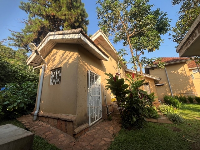 Storeyed house for rent in Mbuya Kampala