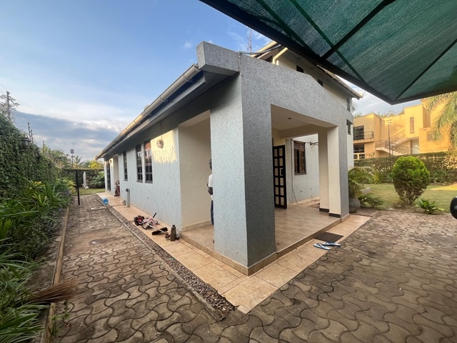 Villa for rent in Munyonyo Kampala