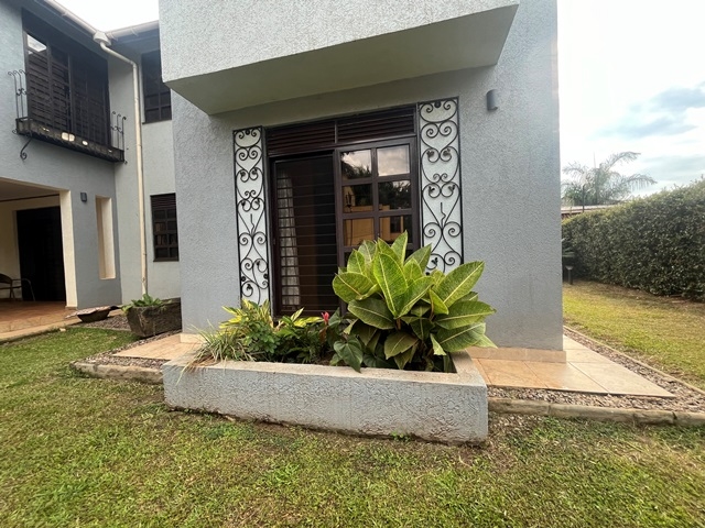 Villa for rent in Munyonyo Kampala