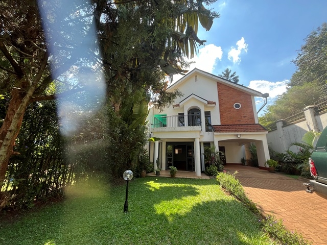 Storeyed house for rent in Kololo Kampala