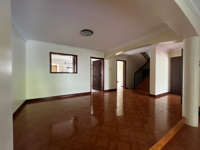 Storeyed house for rent in Kololo Kampala