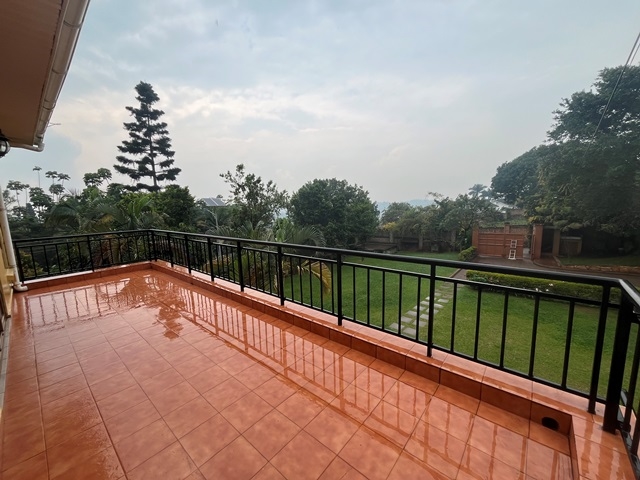 Villa for rent in Lubowa Wakiso