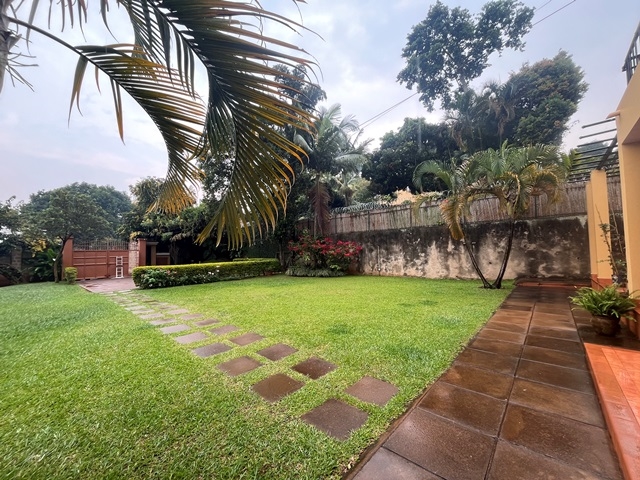 Villa for rent in Lubowa Wakiso