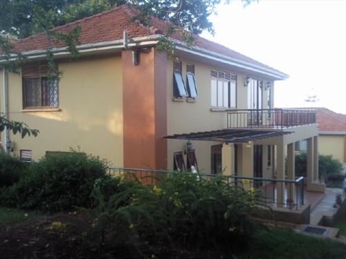 Villa for rent in Lubowa Wakiso