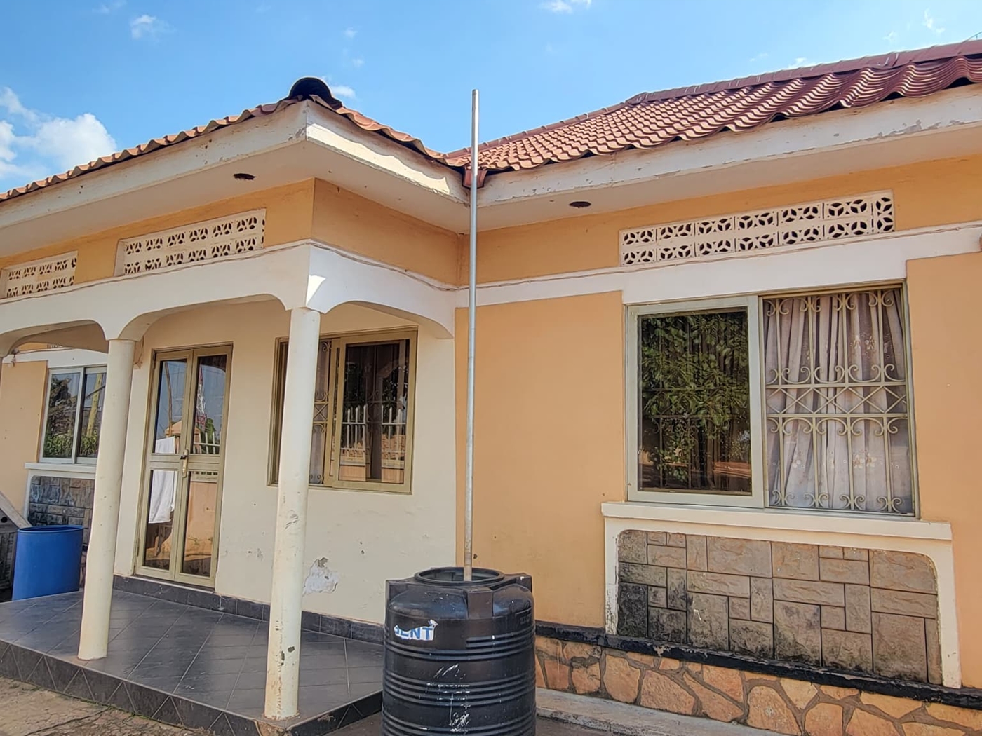 Bungalow for sale in Bukoto Kampala