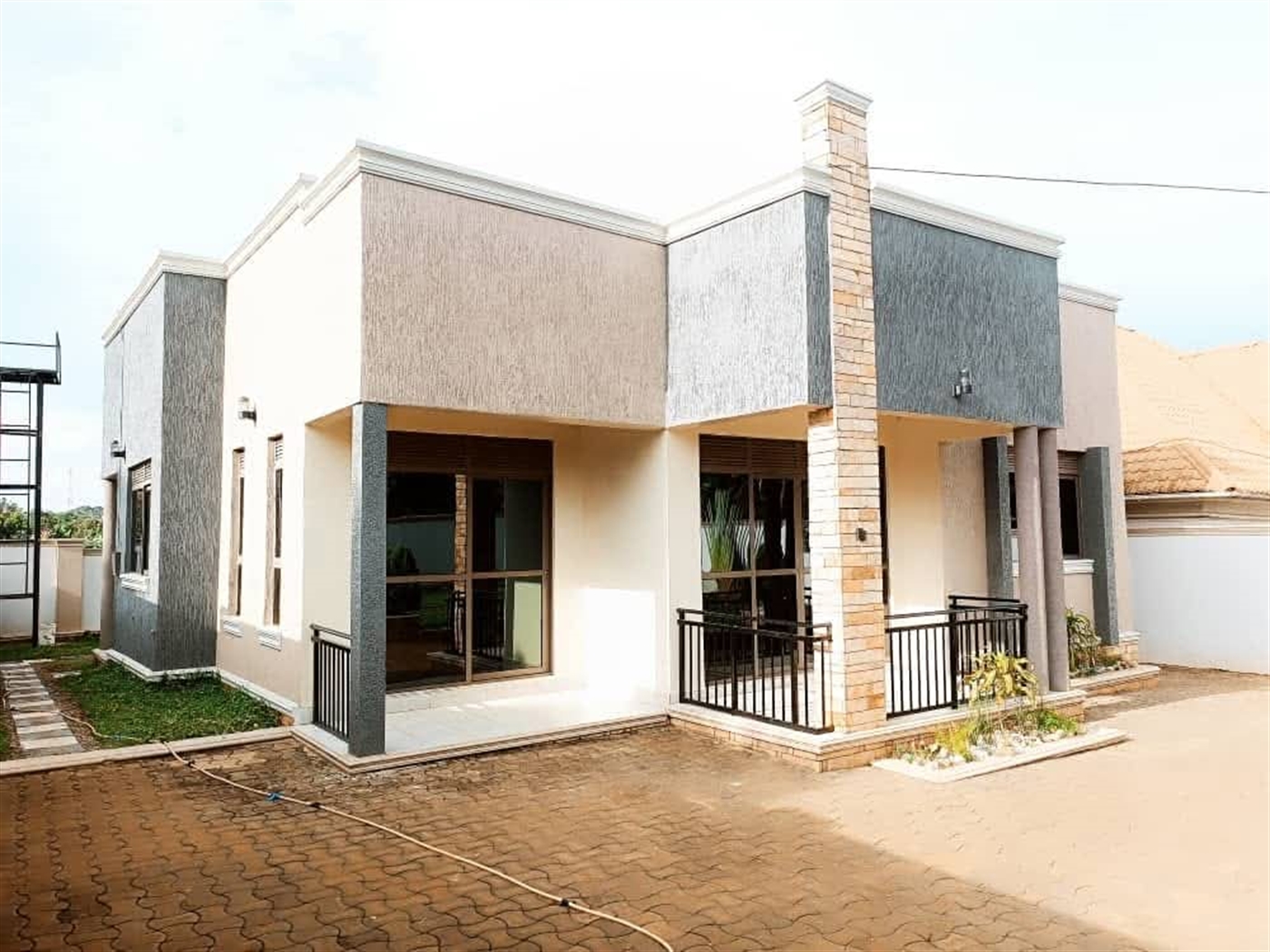 Bungalow for sale in Kira Wakiso