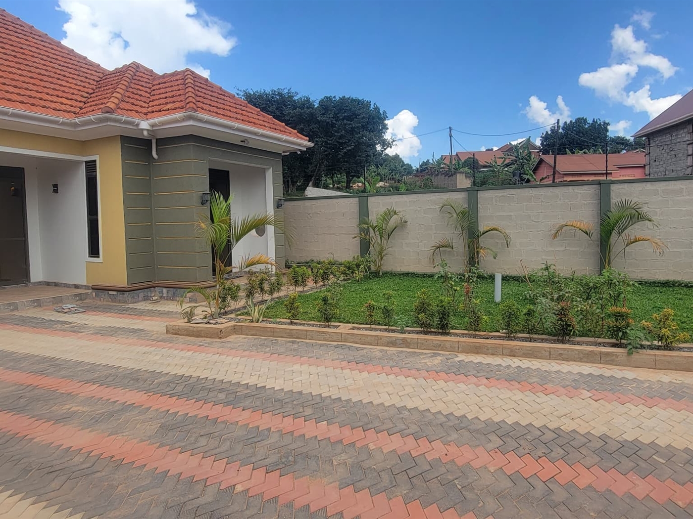 Bungalow for sale in Kisaasi Wakiso