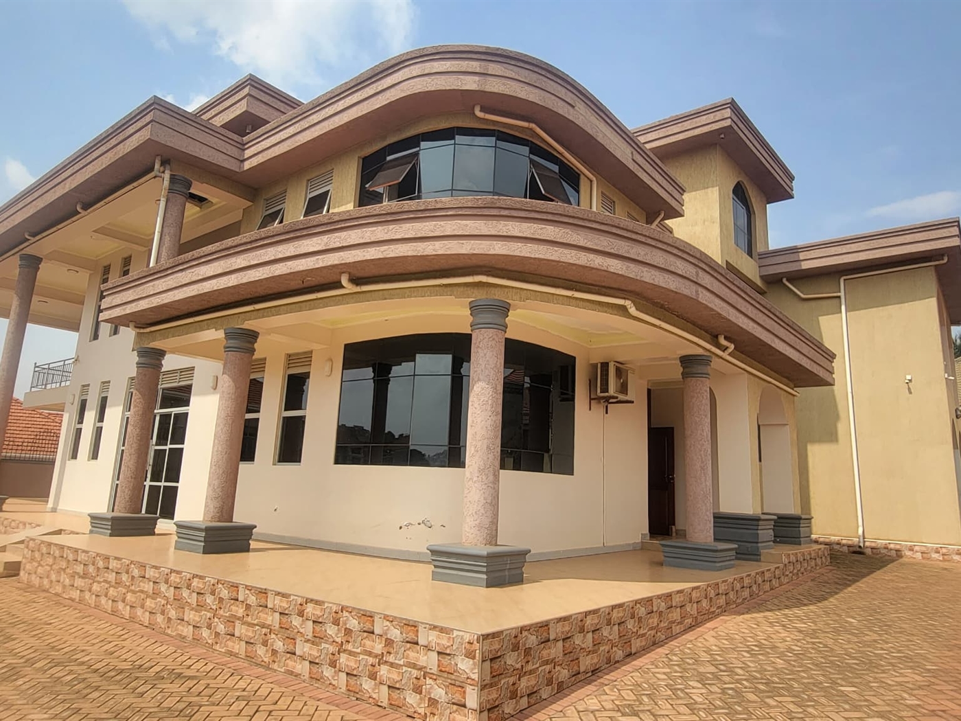 Mansion for sale in Najjera Wakiso