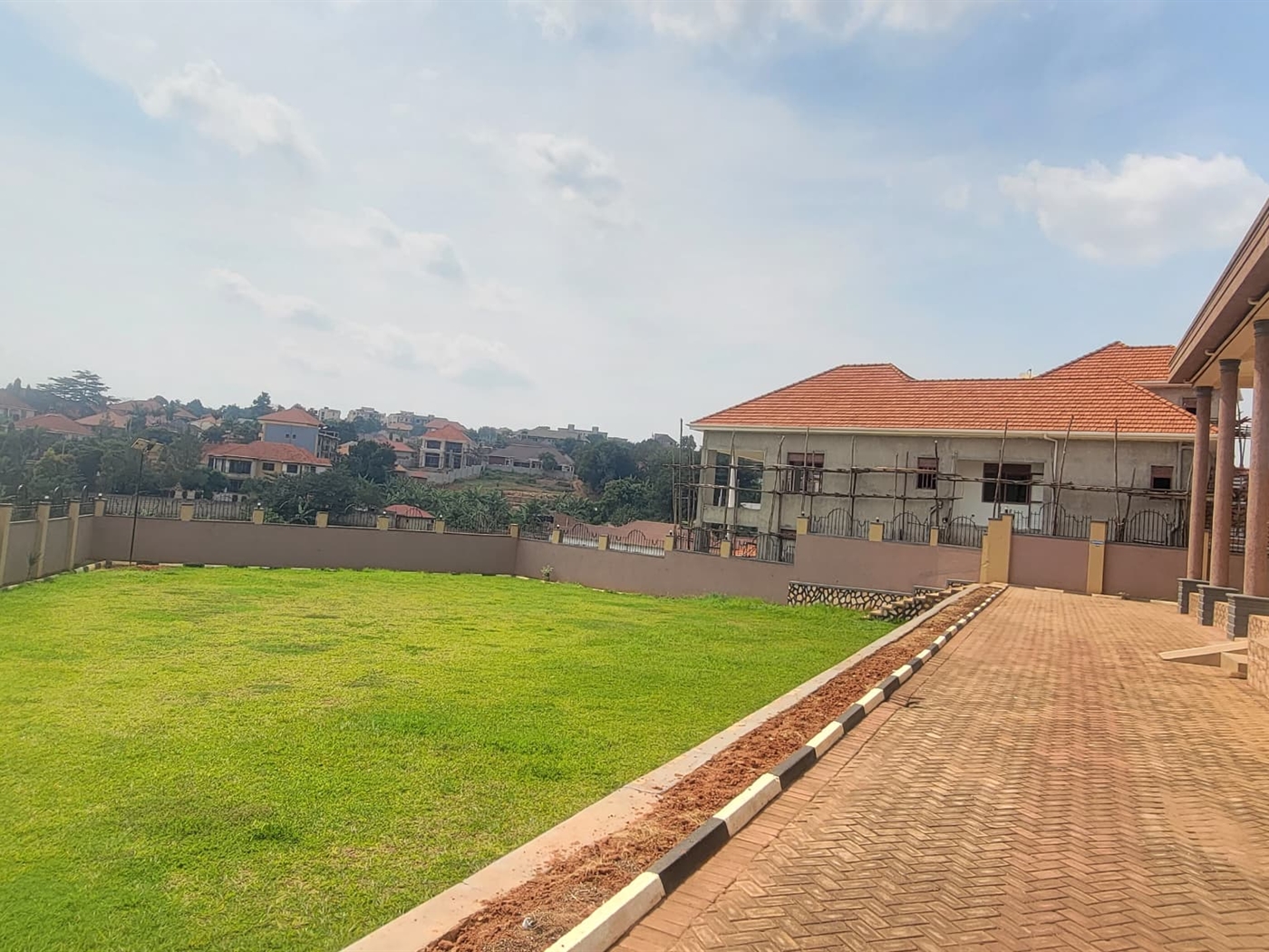 Mansion for sale in Najjera Wakiso