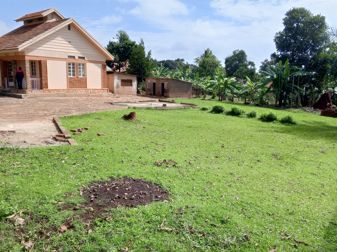 Warehouse for sale in Entebbe Wakiso