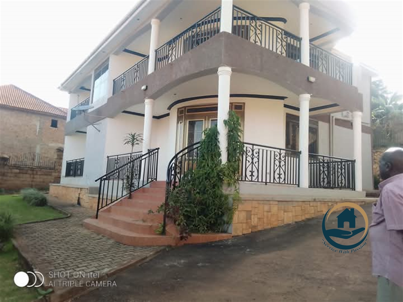 Villa for sale in Segukuhill Wakiso