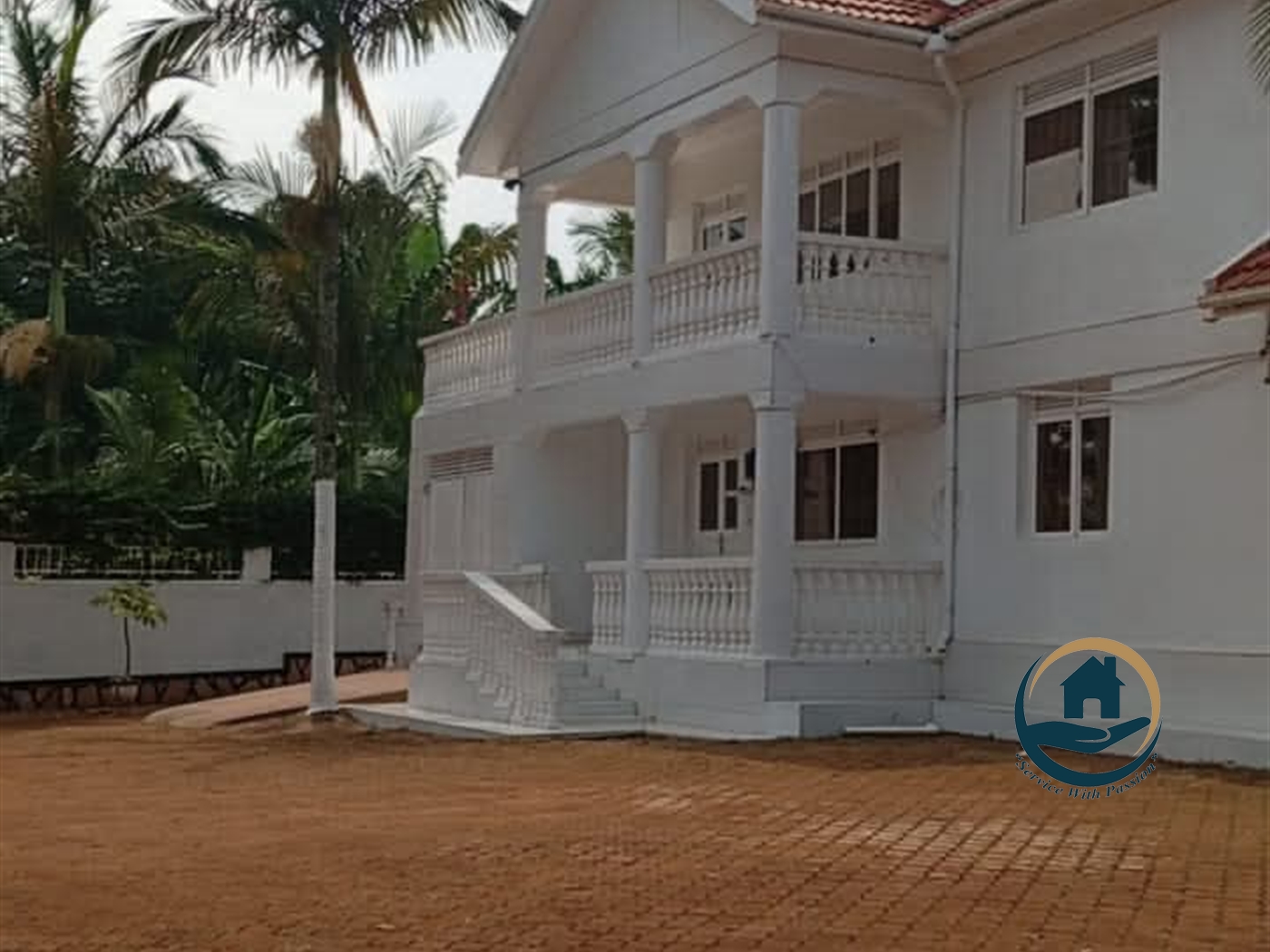 Villa for sale in Entebbe Wakiso